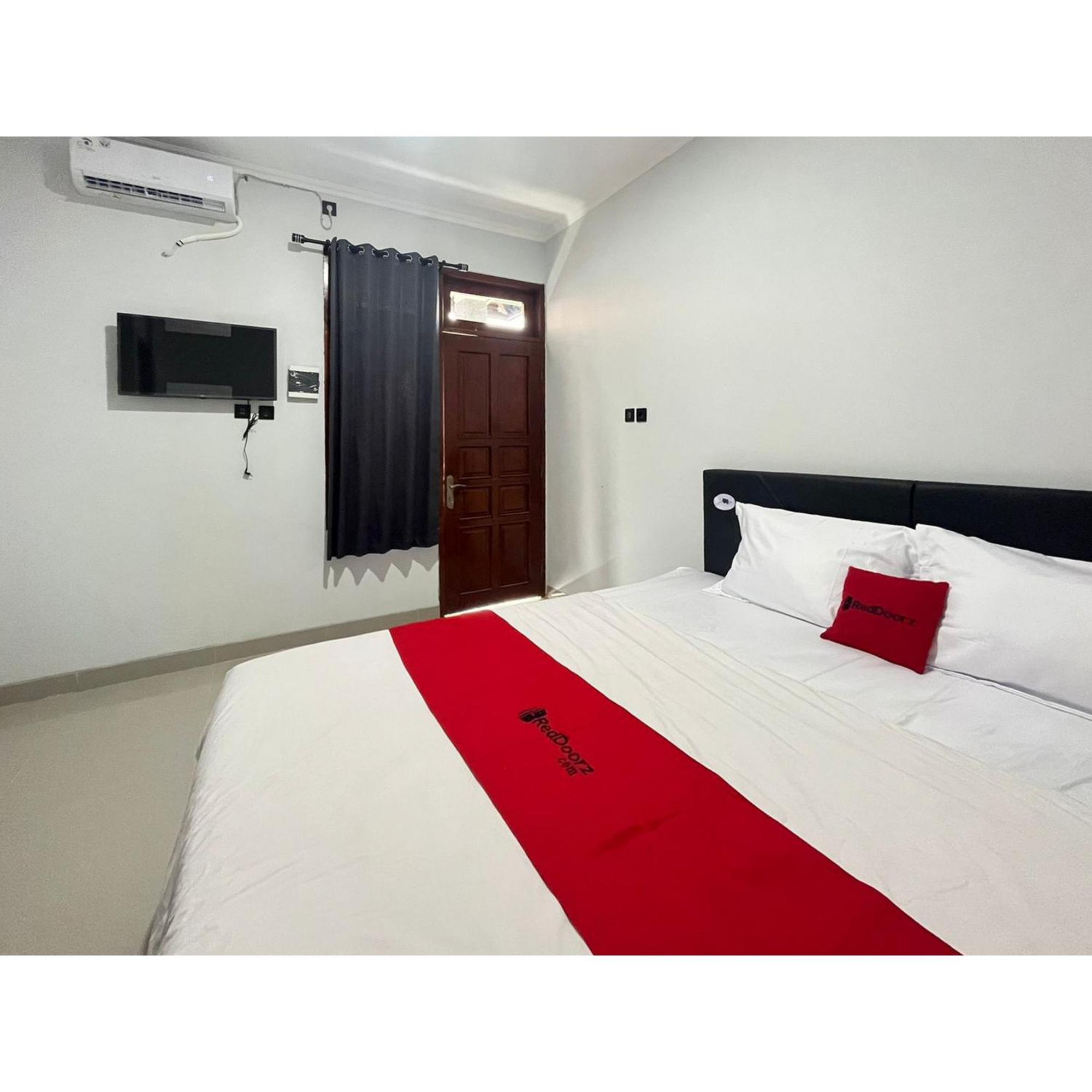Hotel Reddoorz Near Upn 3 Seturan Yogyakarta